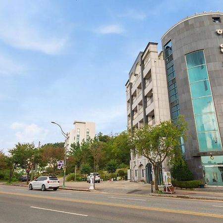 Sokcho White Lighthouse Pension Екстериор снимка