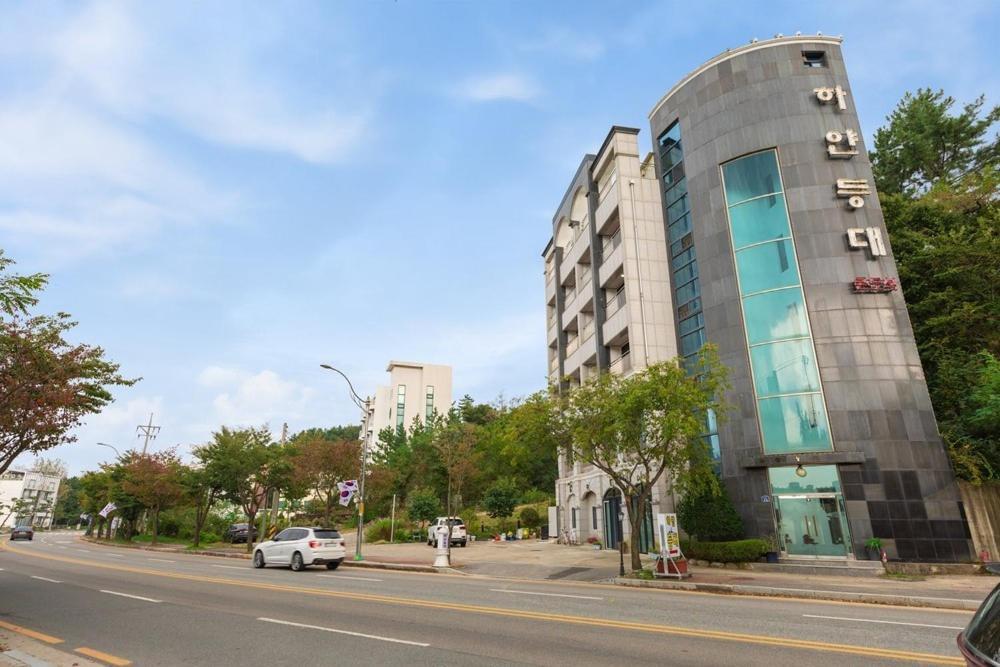 Sokcho White Lighthouse Pension Екстериор снимка